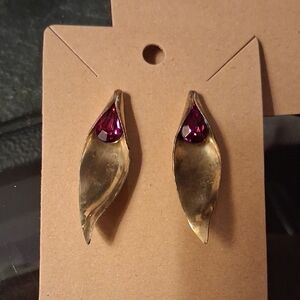 VIBTAGE GOLD EARRINGS